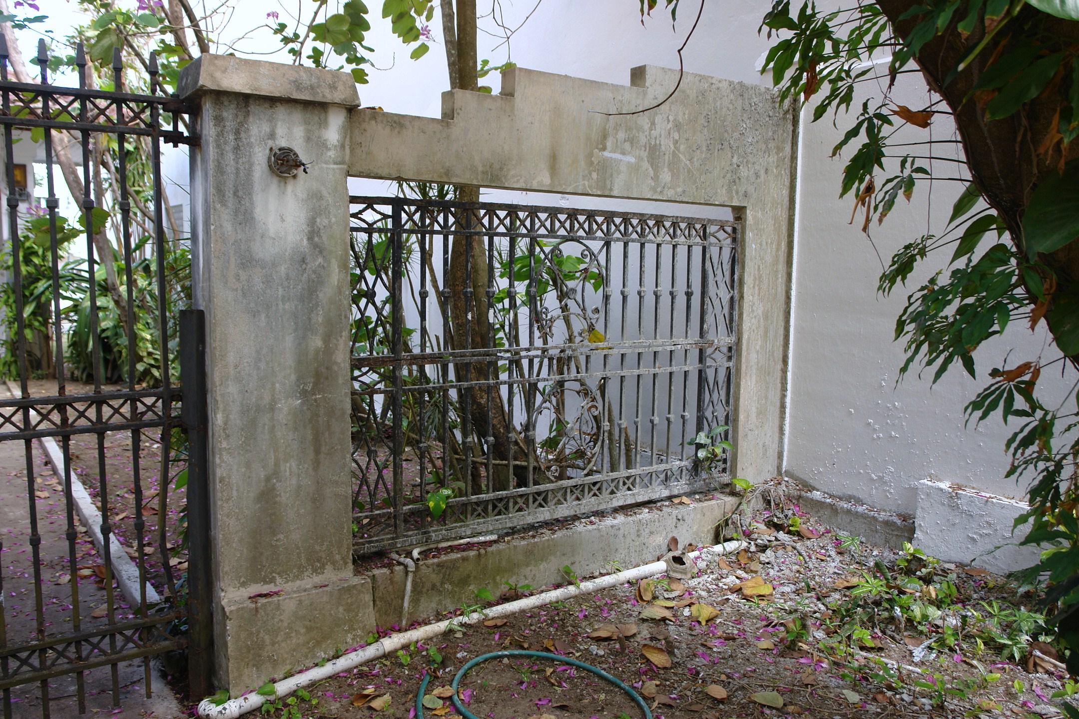 Residencia Dr. Eugenio Fernández García - Ponce de León 652 - San Juan (Miramar) - 2012 00051